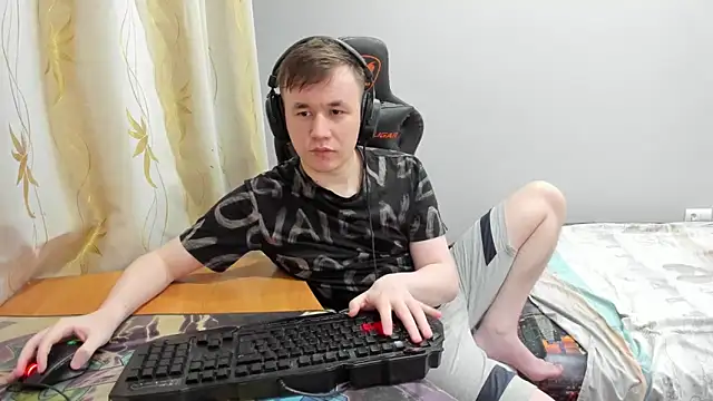 iliaskrislove – Kamerová šou