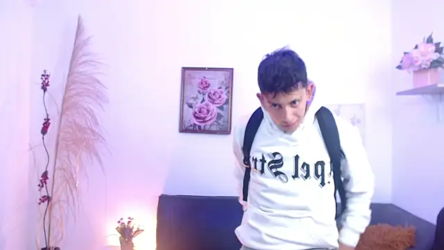 Kei_23 élő XXX-chatje