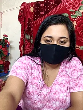 Queen_Priya_Thakur Webcam show