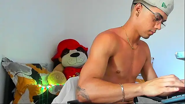 Teo_Rave Webcamshow