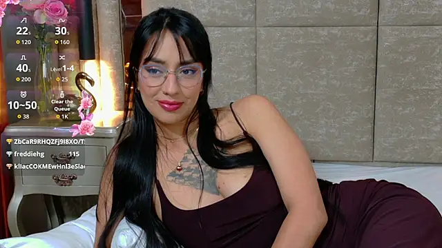 Penelope-Cross Live XXX-chat