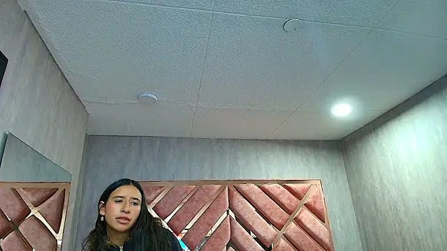 Chat XXX ao vivo de LilyRossi_