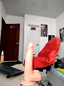 Chatroom XXX en direct de Natasha_miilf