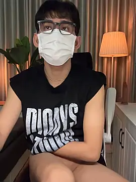 MinhTuanLive webkamerás műsora