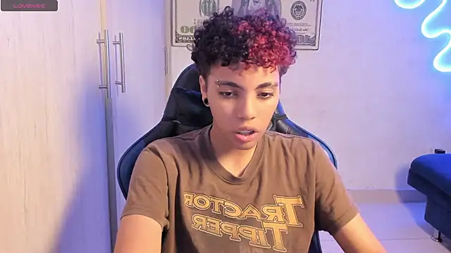 axel_luxxx Webcamshow