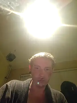 Show modela piercingpik na web-kameri