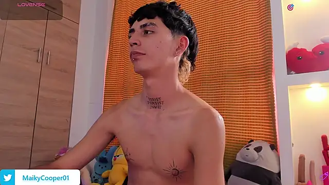 Вебкам-шоу Maiky_Cooper01