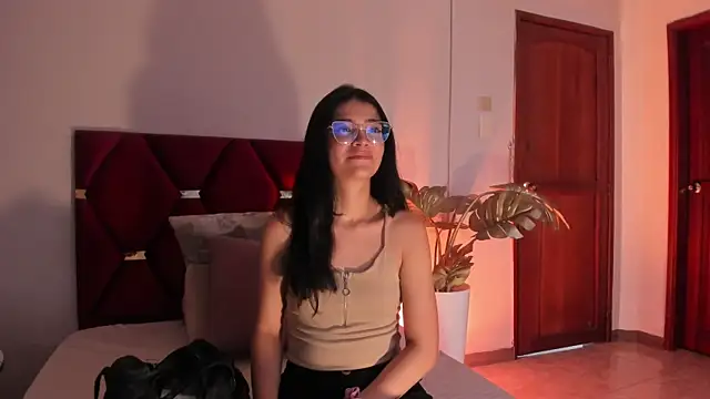 AnnieBlluee 现场XXX聊天