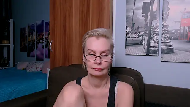 HelgaHimmell's Live XXX Chat