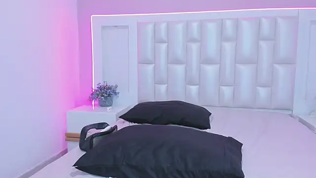 Liia_Collinsのウェブカメラショー