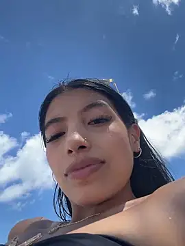 Tiffany_Low: απευθείας συνομιλία ΧΧΧ