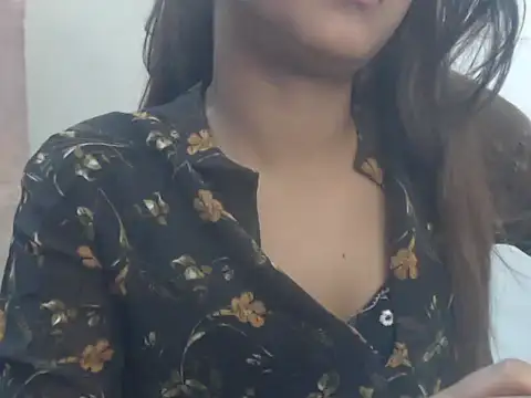 NancyRuvi live XXX chat