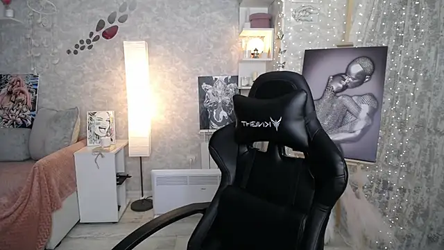 NickyAdamidi Chat XXX in diretta