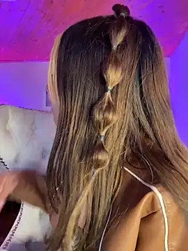 Isabella18_pink's Live XXX Chat