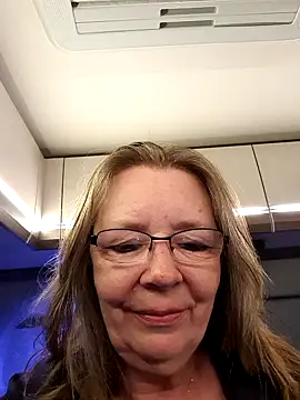 Mone_Live – Kamerová šou