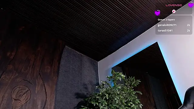 Chatroom XXX en direct de miia_stonne