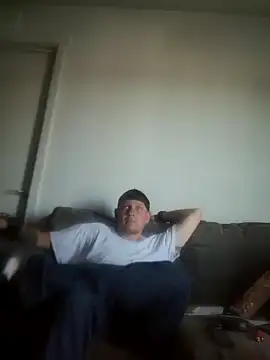 XXX chat uživo modela yourMasterisBored