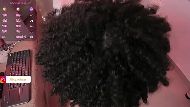 Chat +18 de Alice_winter_ ao vivo