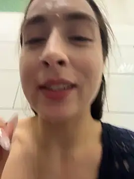 Chat XXX ao vivo de Holly_Play