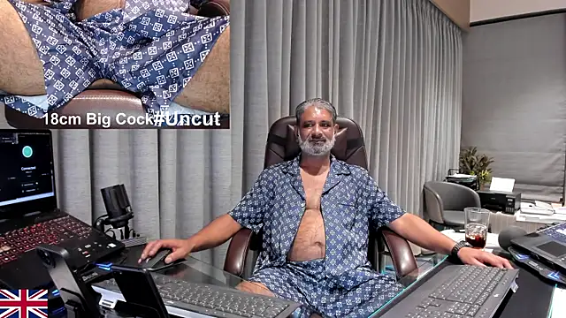 OnlineBossUK লাইভ XXX চ্যাট