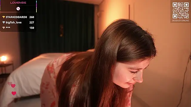 XXX chat uživo modela bogduzy