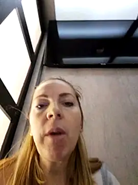 Alejandra069 Webcam show