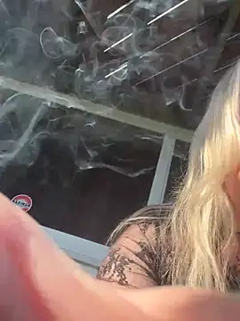 Chat XXX en directo de Milfshaker50