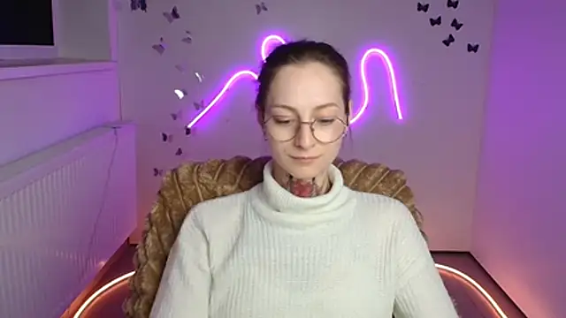 Esmi_Winter Adlı Modelin Canlı XXX Sohbeti