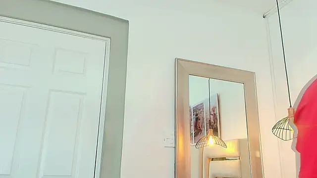 Noelle_Minx Chat XXX in diretta