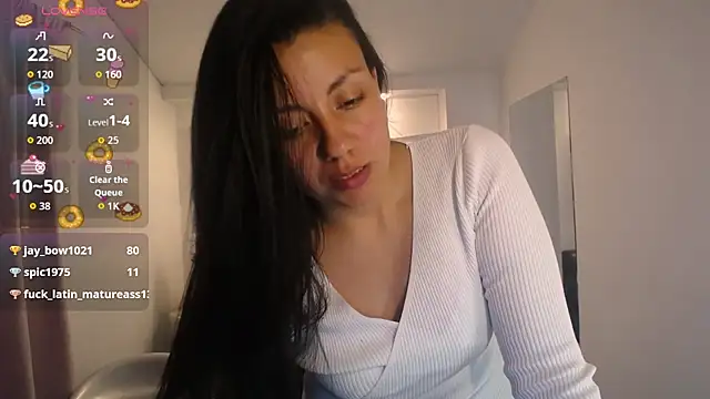 Chat XXX en directo de QueenRose94