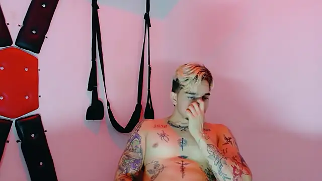 AliceandMax: απευθείας συνομιλία ΧΧΧ