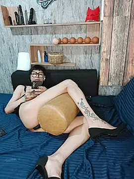 TS_ANNA_: онлайн-секс-чат