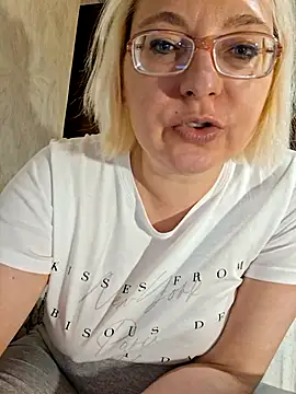 VikaKing Chat XXX in diretta