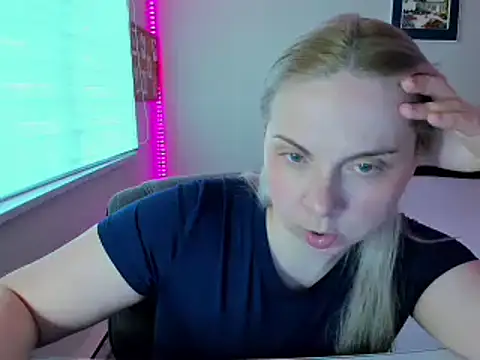 callme_iva Live XXX-chat