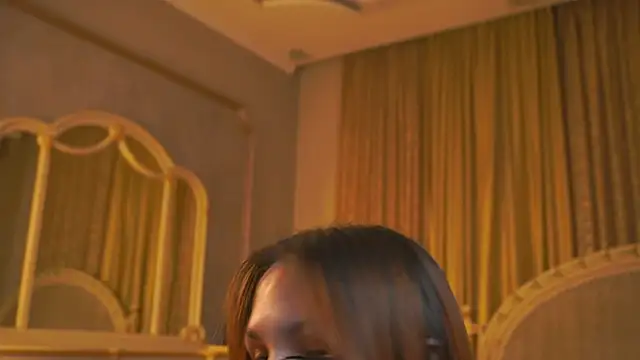 Pokazy przed kamerką – KristyMcgough