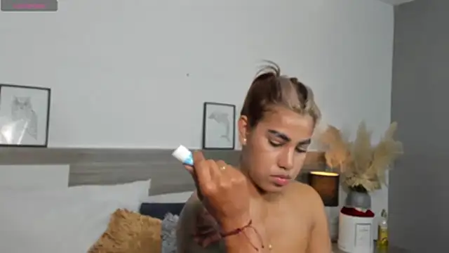 ZarahFoxx Live XXX Chat