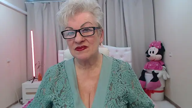 Chat XXX en directo de KayleSmoll