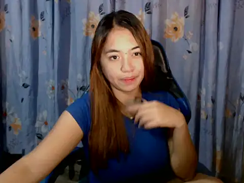 onlymaes_19 Pertunjukan Webcam