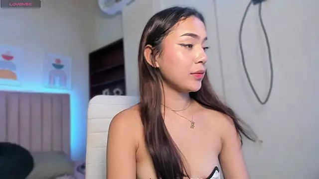 Allyson_aisha Adlı Modelin Canlı XXX Sohbeti