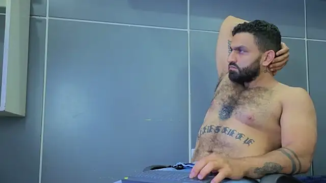 LeonidasKaiser Adlı Modelin Web Kamerası Şovu