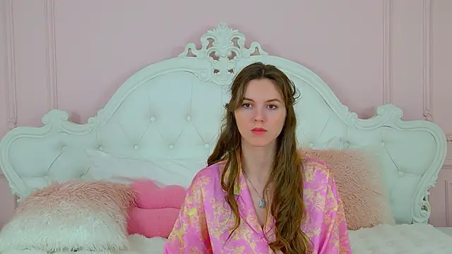 AmaliaLima: διαδικτυακό σόου στην κάμερα