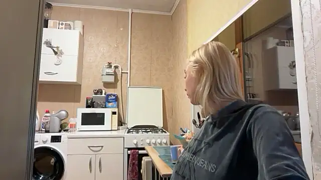 Онлайн чат XXX AngelJeni