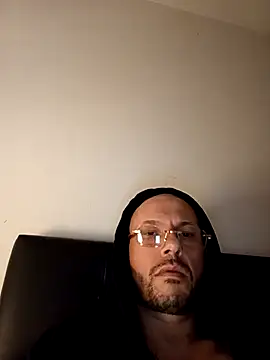 Chatroom XXX en direct de Guitccch