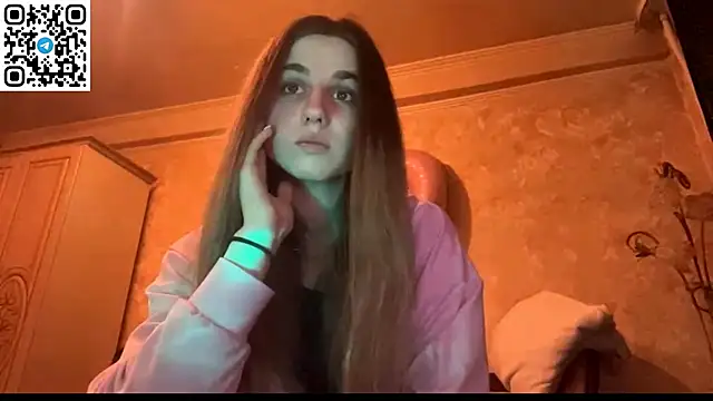 LovelySilk_63's Live XXX Chat