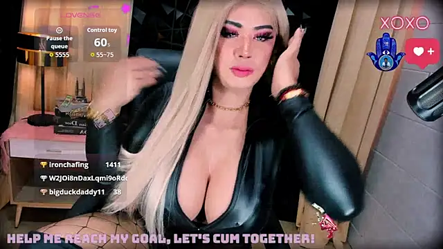 Show de HugeMagnificent11inCock na webcam