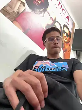 TavoHot_'s Live XXX Chat