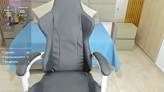 Aziz_daudのウェブカメラショー