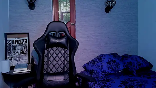 Show modela fonilandd_ na web-kameri