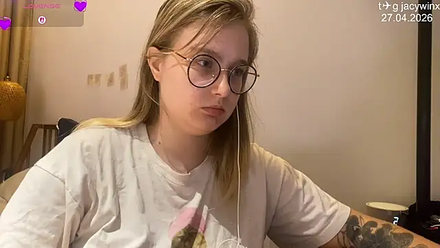 JacyWinslat Chat XXX in diretta