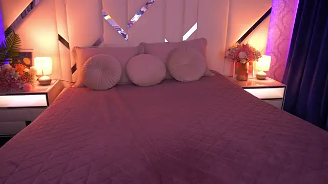 CuteeFoxy's Live XXX Chat